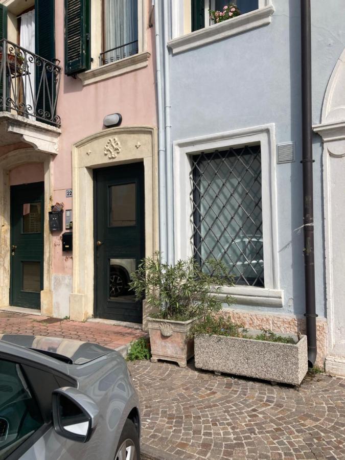 Blu Bed Apartment Castelnuovo del Garda Bagian luar foto