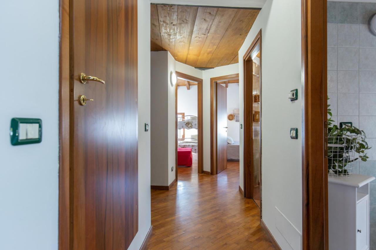 Blu Bed Apartment Castelnuovo del Garda Bagian luar foto
