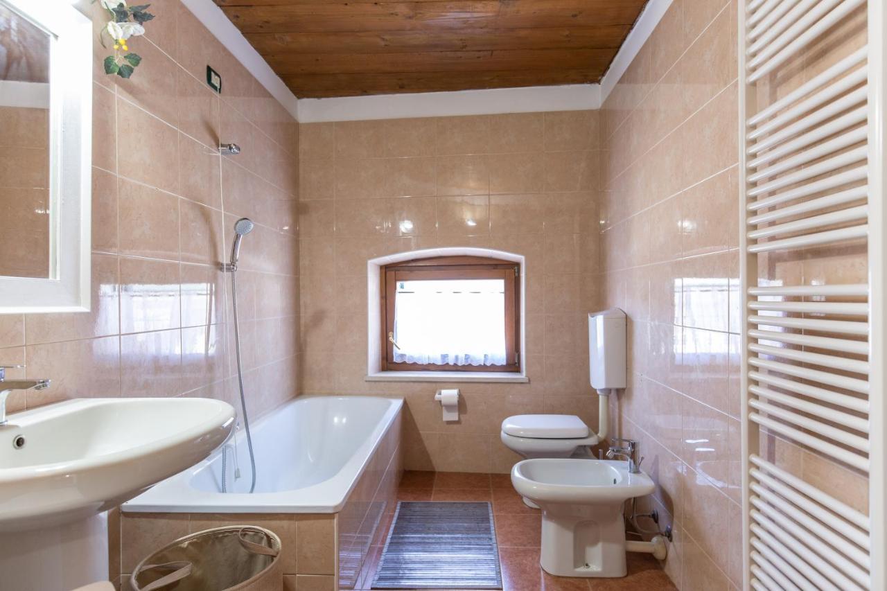 Blu Bed Apartment Castelnuovo del Garda Bagian luar foto