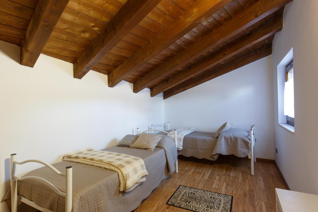 Blu Bed Apartment Castelnuovo del Garda Bagian luar foto