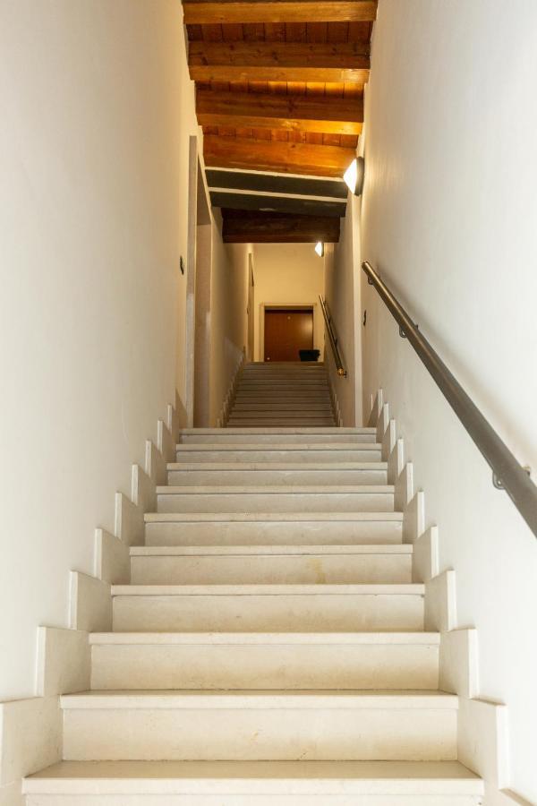 Blu Bed Apartment Castelnuovo del Garda Bagian luar foto